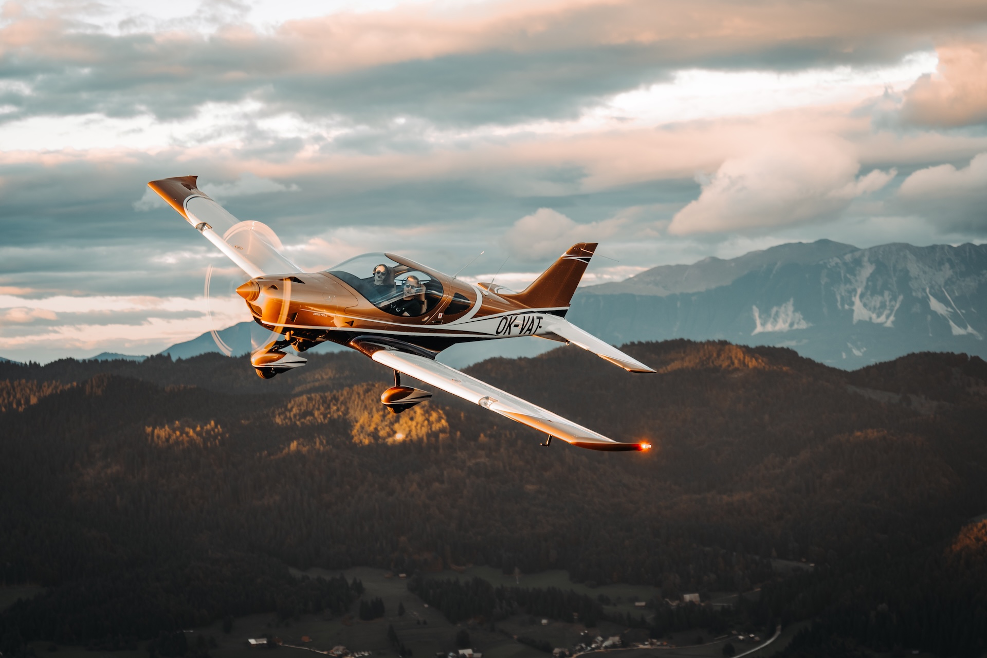 Bristell-B23-916-flight